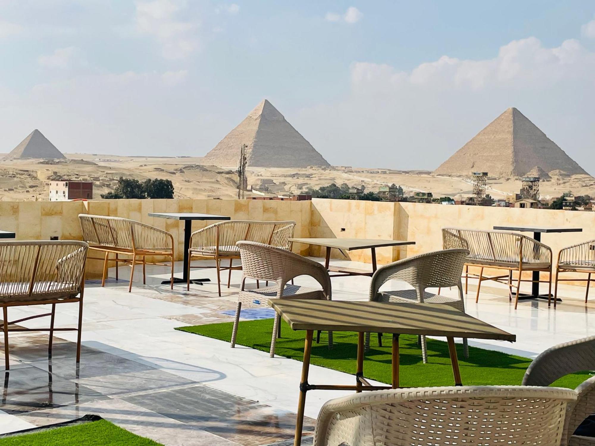 Golden Mask Pyramids Inn Kafret el-Gabal Exteriör bild