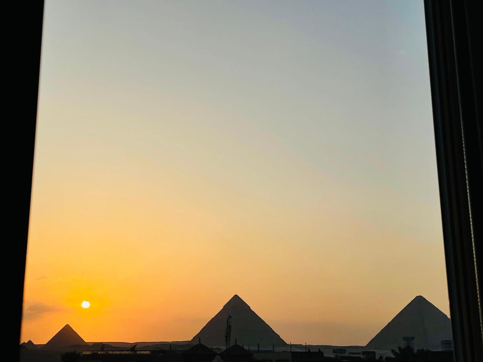 Golden Mask Pyramids Inn Kafret el-Gabal Exteriör bild